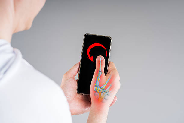 smartphone thumb pain